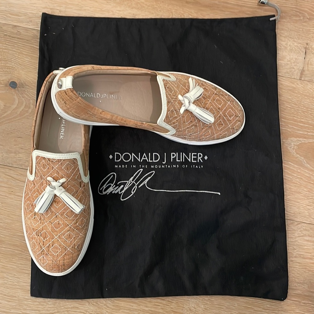 Donald J Pliner Cork slip on sneakers